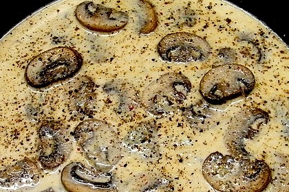 Nudeln mit Pilz-Gorgonzola-Sauce 1