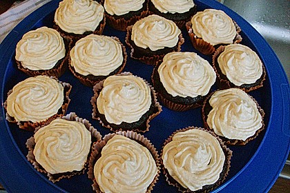 Zitronen-Frischk&auml;se Frosting 1