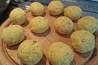 Bratlinge aus Okara oder Tofu nach Frikadellen-Art 2