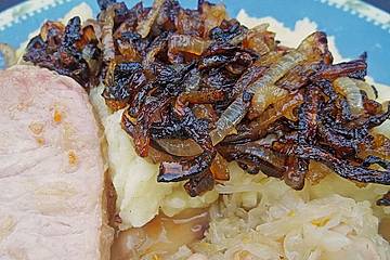 Kartoffelbrei mit Zwiebeln