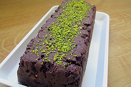 Fluffige Schokoladen-Knusper-Eistorte - ohne Backen
