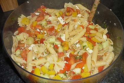 Feta-Gem&uuml;se mit Nudeln
