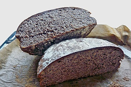 K&ouml;rnerbrot mit Kefir 1