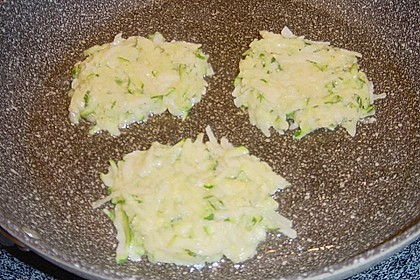 Zucchinipuffer 5