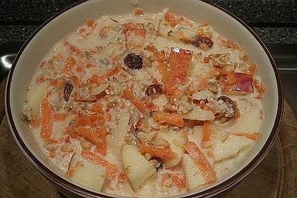 Frischkornbrei mit M&ouml;hre