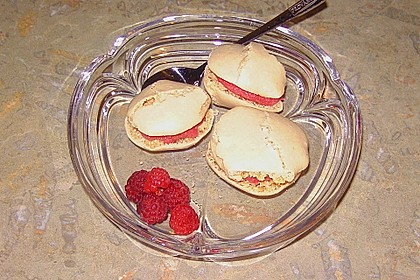 Himbeer Macarons 1
