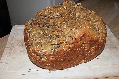 Eiweißbrot mit Sämereien 8