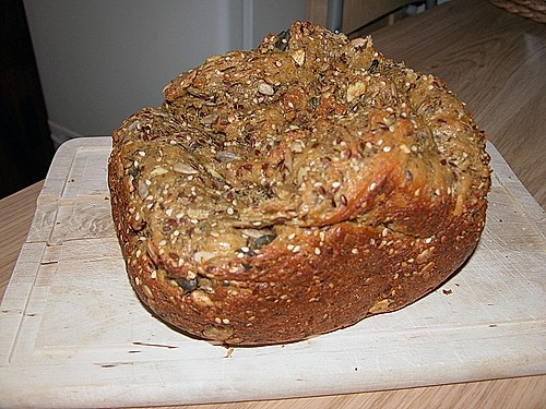 Eiweißbrot mit Sämereien (Rezept mit Bild) von abraxahh | Chefkoch.de