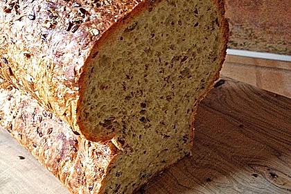 Eiweißbrot mit Sämereien 5