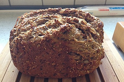 Eiweißbrot mit Sämereien