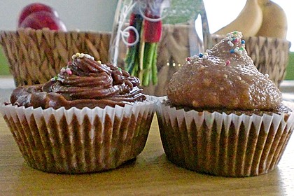 Vegane Schoko-Erdnussbutter-Cupcakes 16