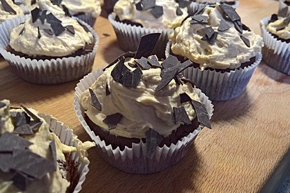 Vegane Schoko-Erdnussbutter-Cupcakes 8