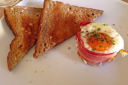 Bacon and Egg Muffins 13