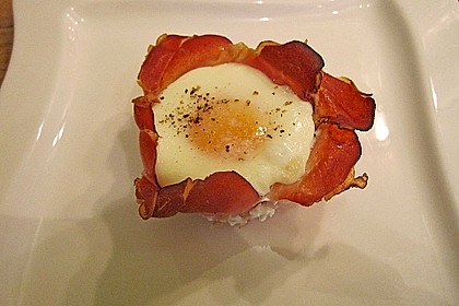 Bacon and Egg Muffins 24