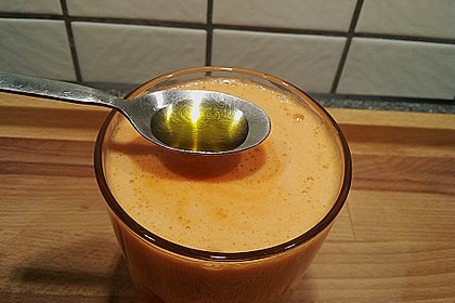 S&uuml;&szlig;er Melonen-M&ouml;hren-Saft 1