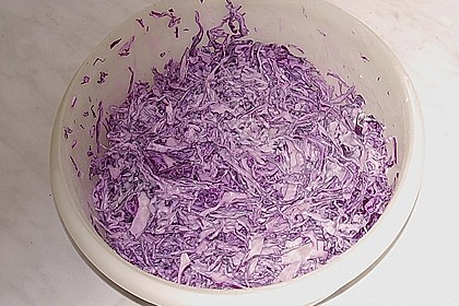 Nellys Rotkohlsalat