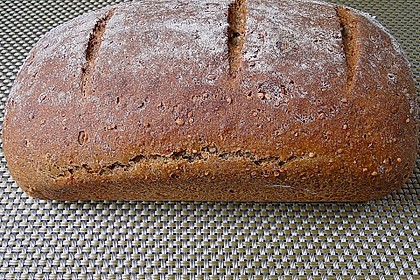 Dinkel-Hanf-Brot