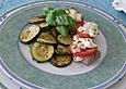 Mariniertes Schweinefilet mit Tomaten und Schafsk&auml;se &uuml;berbacken mit Zucchini