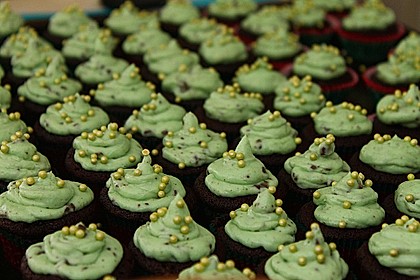 Schoko-Mint Cupcakes mit After-Eight Frosting 17