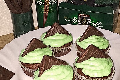 Schoko-Mint Cupcakes mit After-Eight Frosting 3