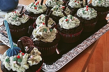 Schoko-Mint Cupcakes mit After-Eight Frosting 9