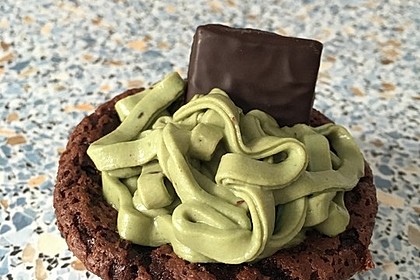 Schoko-Mint Cupcakes mit After-Eight Frosting 19