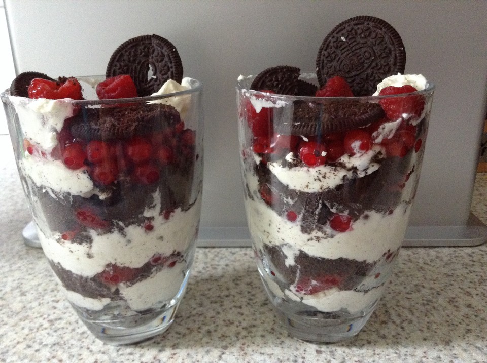 Oreo-Erdbeer-Trifle (Rezept mit Bild) von -janali- | Chefkoch.de