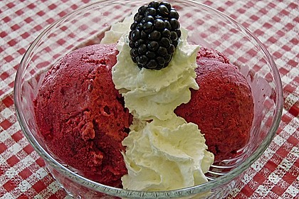 Brombeer-Cremeeis 1