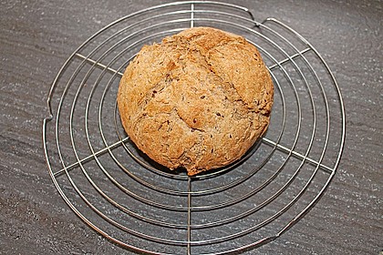 Annas knuspriges Joghurtbrot mit Vollkorn 30