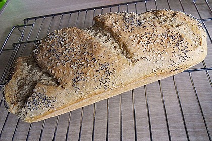 Annas knuspriges Joghurtbrot mit Vollkorn 24