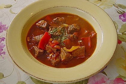 Gulaschsuppe ohne Kohlenhydrate 2