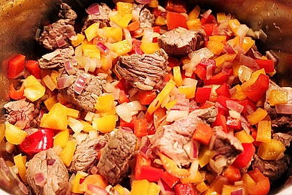 Gulaschsuppe ohne Kohlenhydrate 5