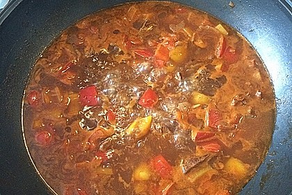 Gulaschsuppe ohne Kohlenhydrate 16