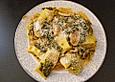 Maultaschen mit frischem Spinat und Zucchini