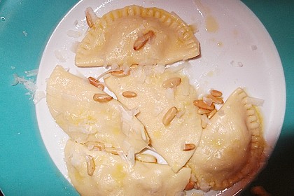 Ravioli gef&uuml;llt mit Ricotta und Ziegenfrischk&auml;se 2