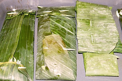 Fischfilet im Bananenblatt gegrillt, thail&auml;ndische Art