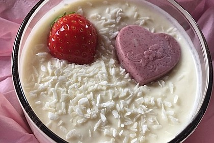 Erdbeer-Kokos-Dessert 31