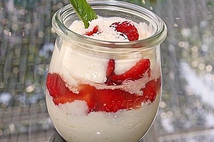 Erdbeer-Kokos-Dessert 4