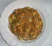 W&uuml;rziger M&ouml;hreneintopf mit Hackfleisch (Bild)