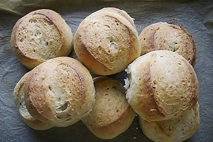 Macadamia-Röstzwiebel Brötchen 9