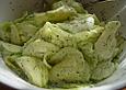 Chicas Gurkensalat mit Limettensaft und Dill