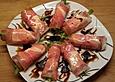 Parma-R&ouml;llchen mit Ricotta, Rucola und Balsamico