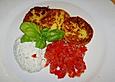 Quarkplinsen mit Tomatensalsa