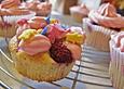 Himbeer-Joghurt-Cupcakes mit Himbeer-Frosting