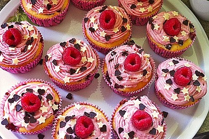 Himbeer-Joghurt-Cupcakes mit Himbeer-Frosting 1