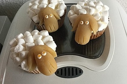 Cupcake-Schafe mit Marshmallow-Frosting 88