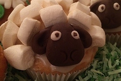 Cupcake-Schafe mit Marshmallow-Frosting 48