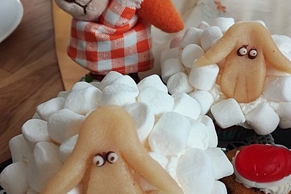 Cupcake-Schafe mit Marshmallow-Frosting 129