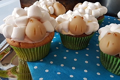 Cupcake-Schafe mit Marshmallow-Frosting 137