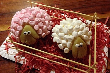 Cupcake-Schafe mit Marshmallow-Frosting 99